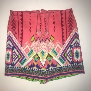 Adorable high waisted shorts